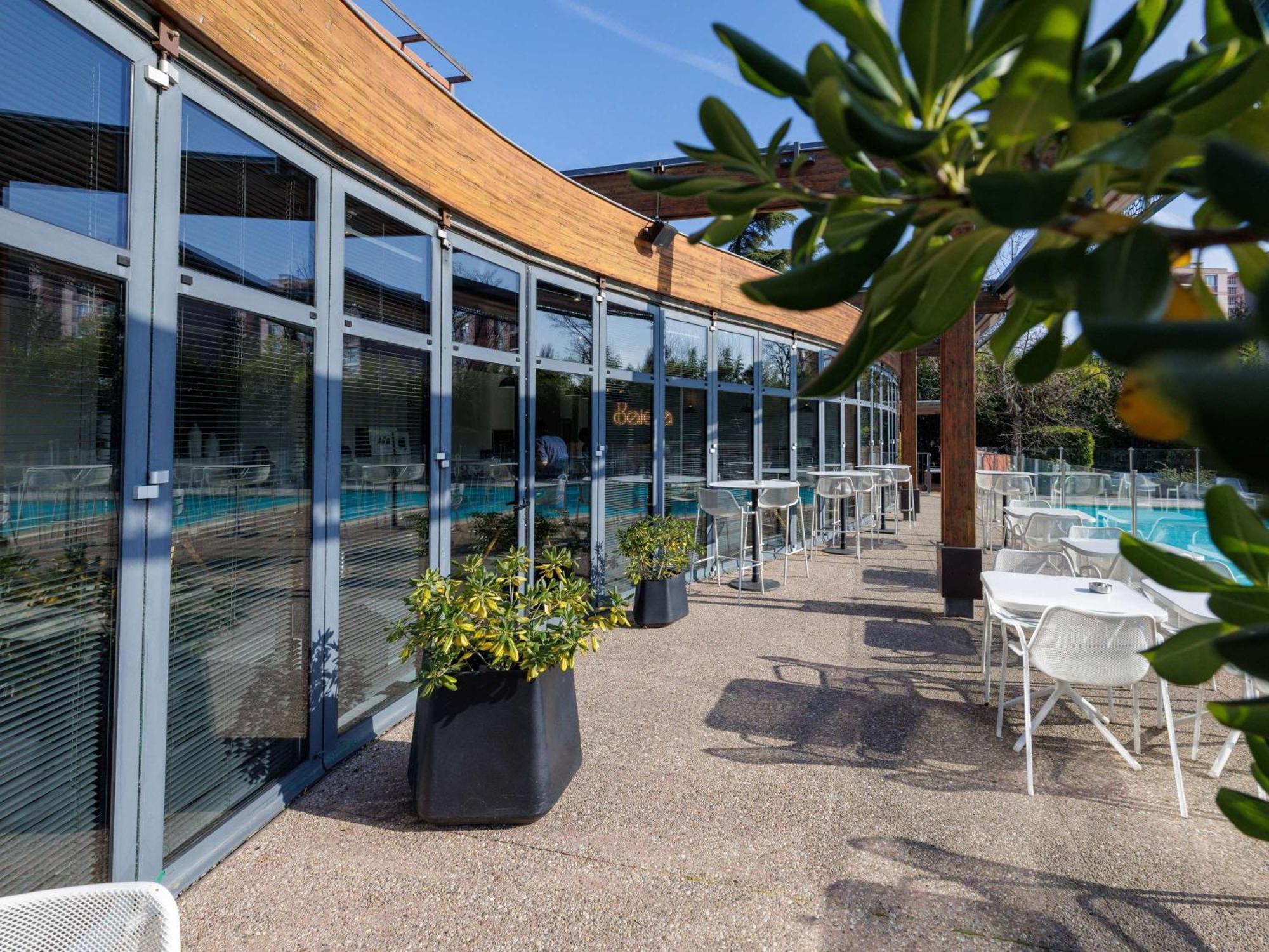 Hotel ibis Valence Sud Exterior foto